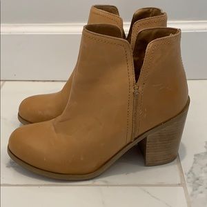 Kenneth Cole Leather Booties